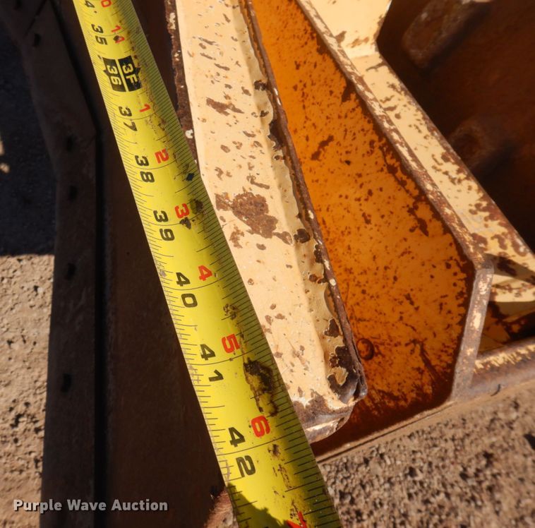 image for item JZ9819 2006 Rammax P35K2B  single drum vibratory roller