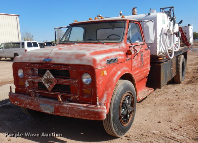 image for item JZ9820 Chevrolet C60  utility / service truck