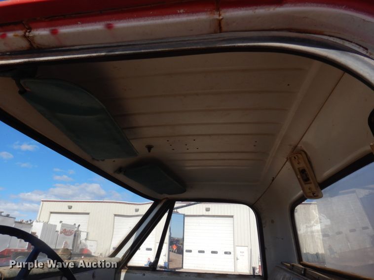 image for item JZ9820 Chevrolet C60  utility / service truck