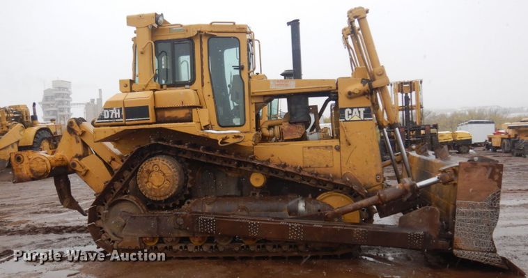 image for item JZ9824 1987 Caterpillar D7H  dozer
