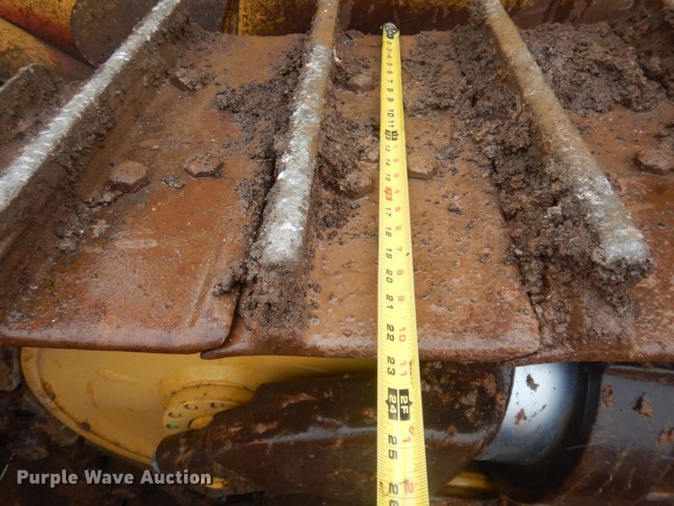 image for item JZ9824 1987 Caterpillar D7H  dozer