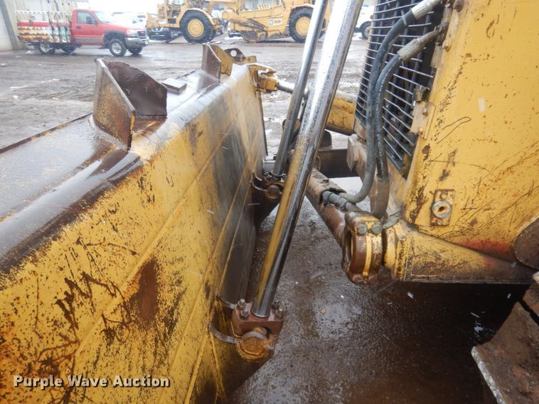 image for item JZ9824 1987 Caterpillar D7H  dozer