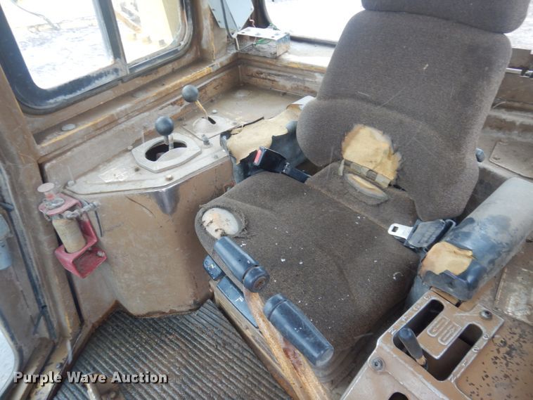 image for item JZ9824 1987 Caterpillar D7H  dozer