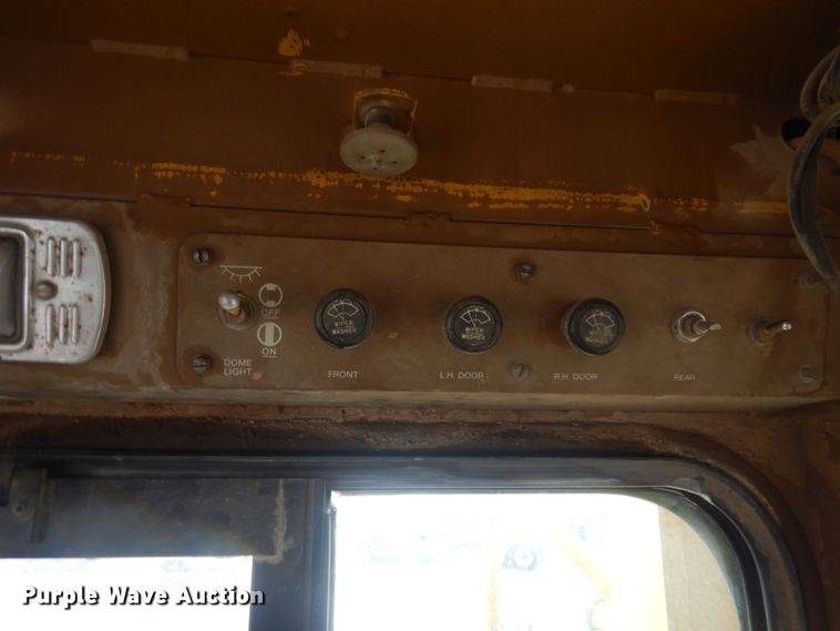 image for item JZ9824 1987 Caterpillar D7H  dozer