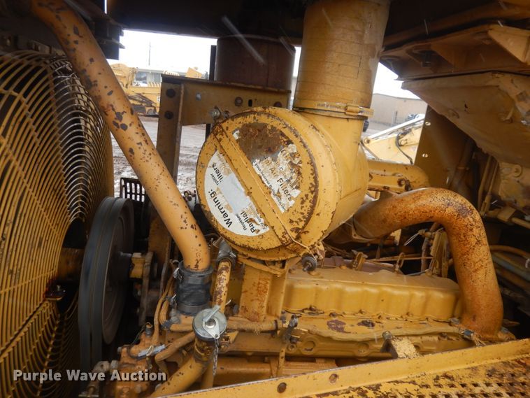 image for item JZ9824 1987 Caterpillar D7H  dozer