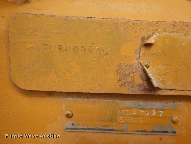 image for item JZ9824 1987 Caterpillar D7H  dozer