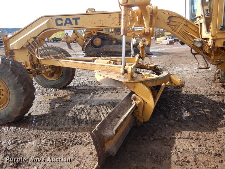 image for item JZ9827 1987 Caterpillar 140G  motor grader