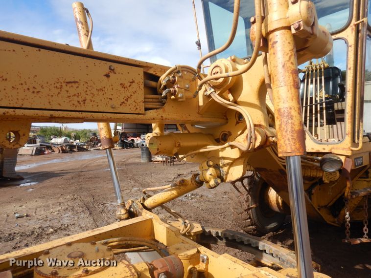 image for item JZ9827 1987 Caterpillar 140G  motor grader