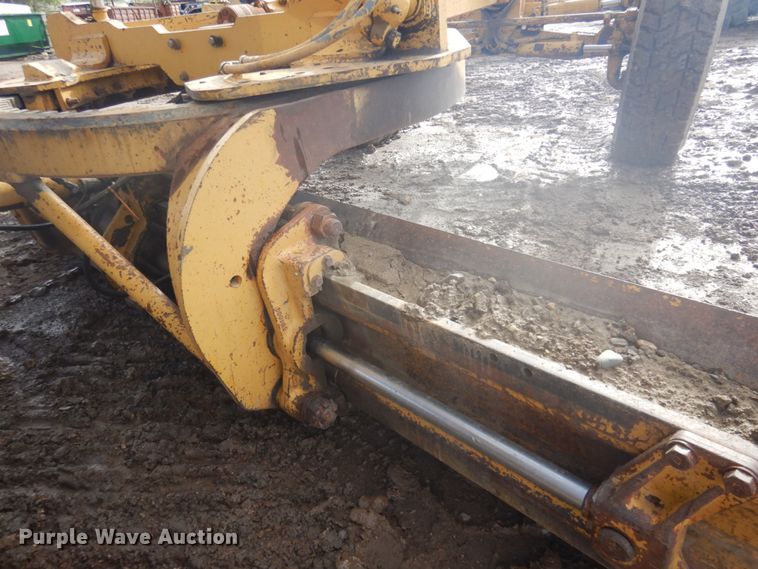 image for item JZ9827 1987 Caterpillar 140G  motor grader