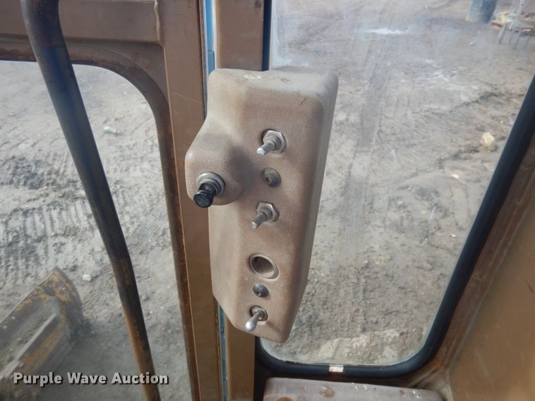 image for item JZ9827 1987 Caterpillar 140G  motor grader