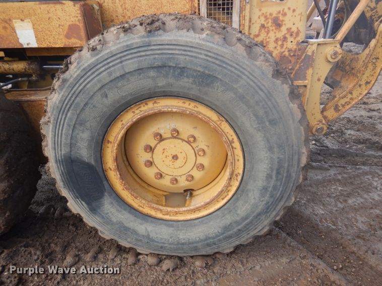 image for item JZ9827 1987 Caterpillar 140G  motor grader