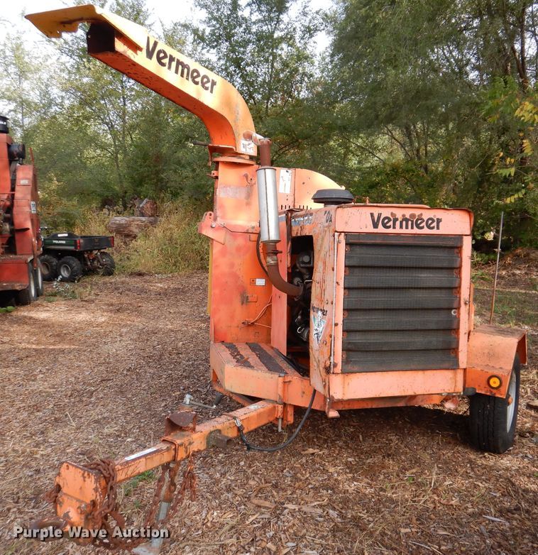 image for item KA9453 Vermeer BC1250A  wood chipper
