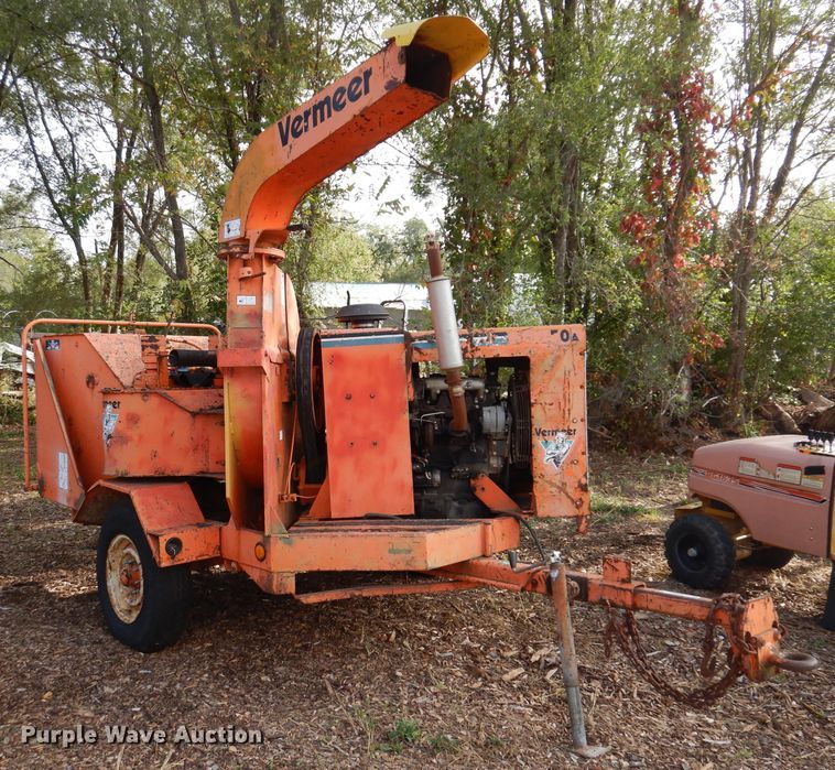 image for item KA9453 Vermeer BC1250A  wood chipper