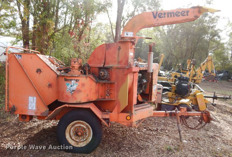 image for item KA9453 Vermeer BC1250A  wood chipper