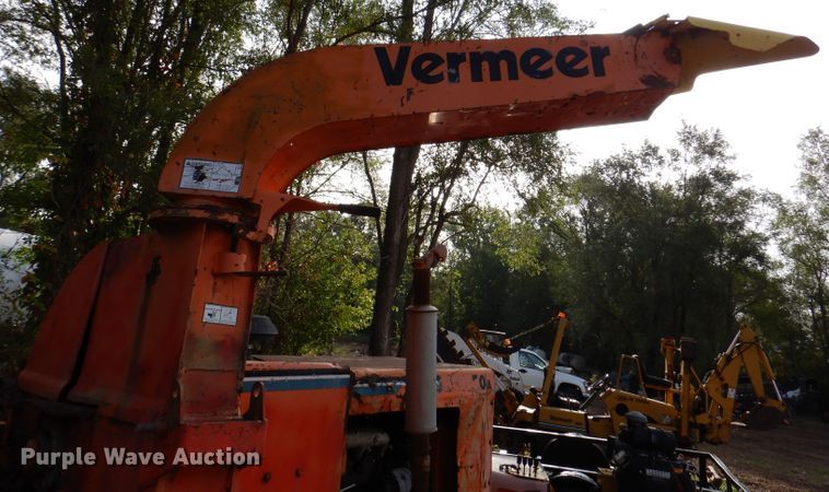 image for item KA9453 Vermeer BC1250A  wood chipper