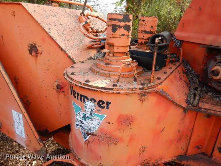 image for item KA9453 Vermeer BC1250A  wood chipper