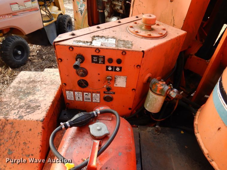 image for item KA9453 Vermeer BC1250A  wood chipper