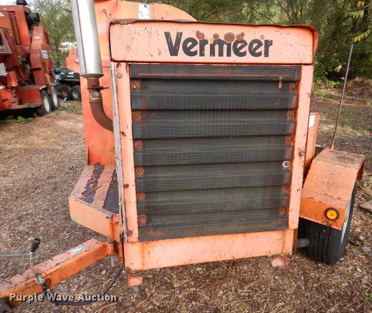 image for item KA9453 Vermeer BC1250A  wood chipper
