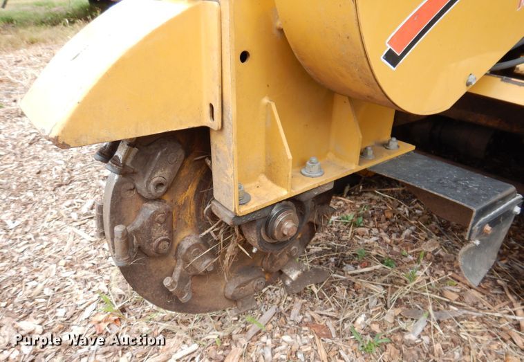 image for item KA9454 2010 Rayco RG1635 Super Jr.  stump grinder