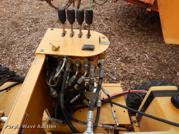 image for item KA9454 2010 Rayco RG1635 Super Jr.  stump grinder