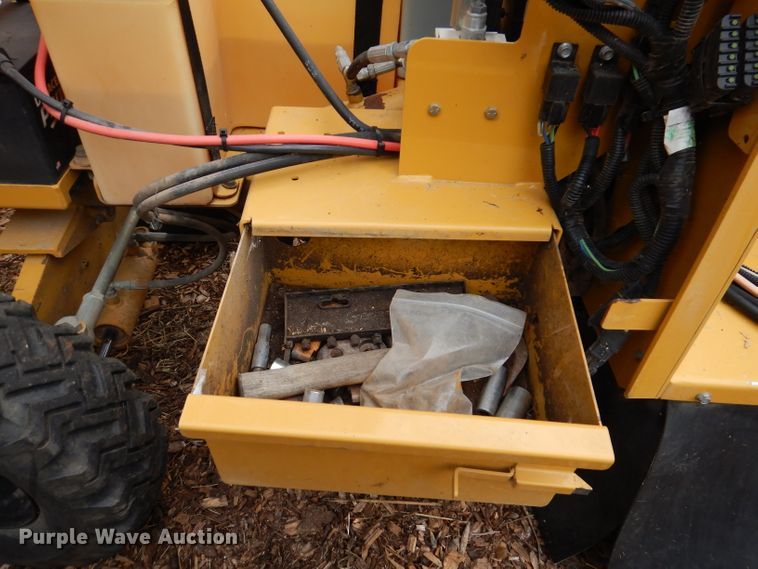 image for item KA9454 2010 Rayco RG1635 Super Jr.  stump grinder