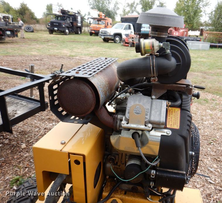 image for item KA9454 2010 Rayco RG1635 Super Jr.  stump grinder