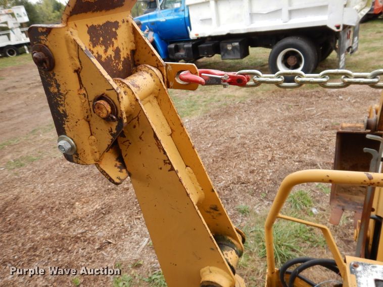 image for item KA9456 1997 Vermeer V3550A  trencher