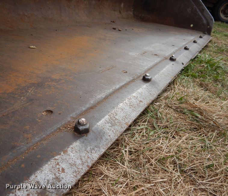 image for item KA9459 2002 Bobcat S250  skid steer loader