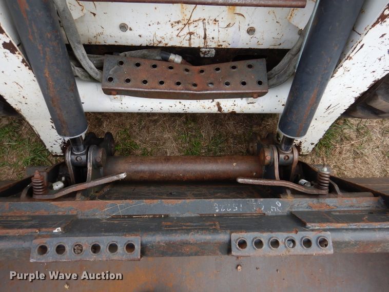 image for item KA9459 2002 Bobcat S250  skid steer loader