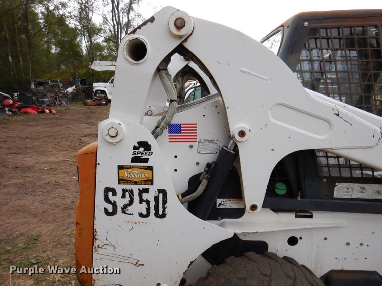 image for item KA9459 2002 Bobcat S250  skid steer loader