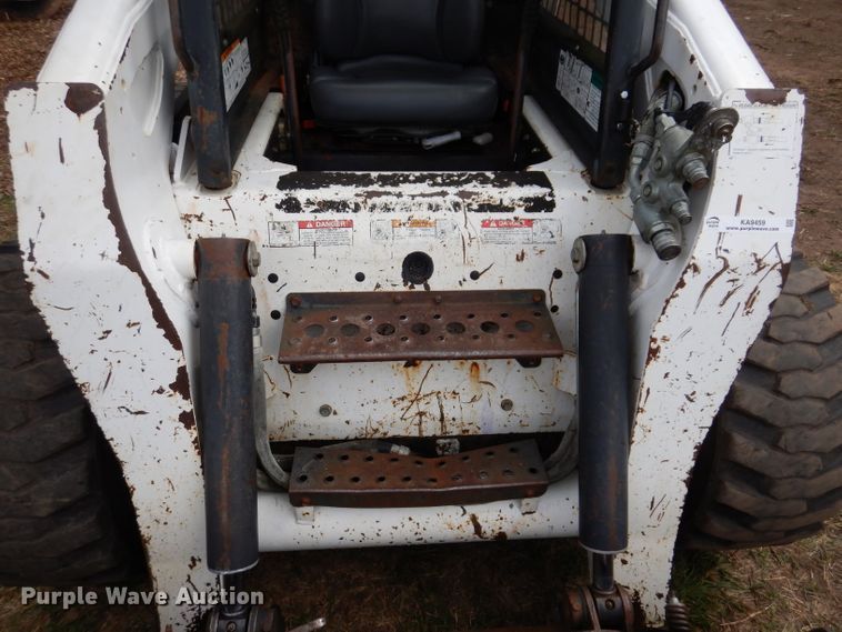 image for item KA9459 2002 Bobcat S250  skid steer loader