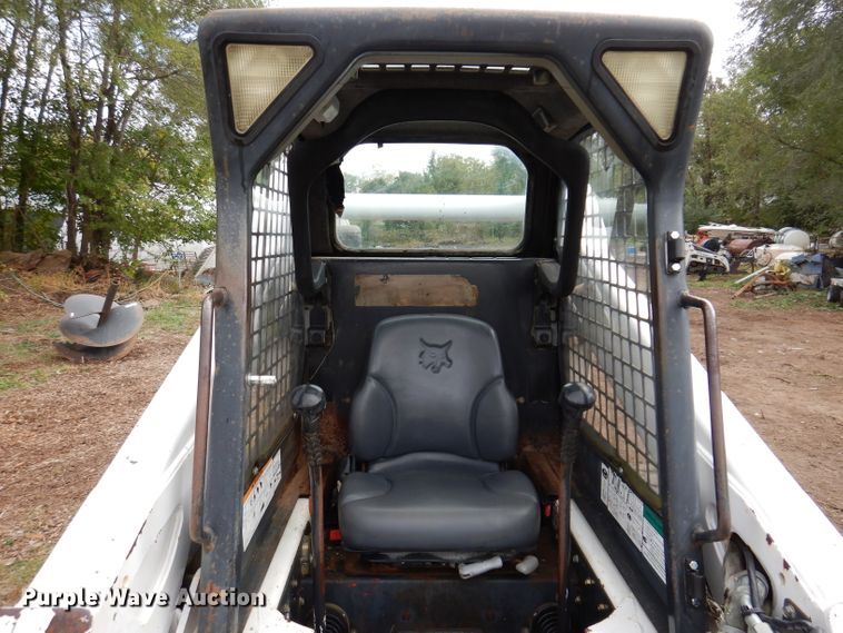 image for item KA9459 2002 Bobcat S250  skid steer loader