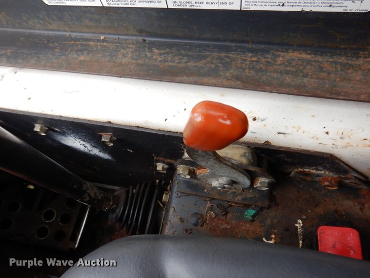 image for item KA9459 2002 Bobcat S250  skid steer loader