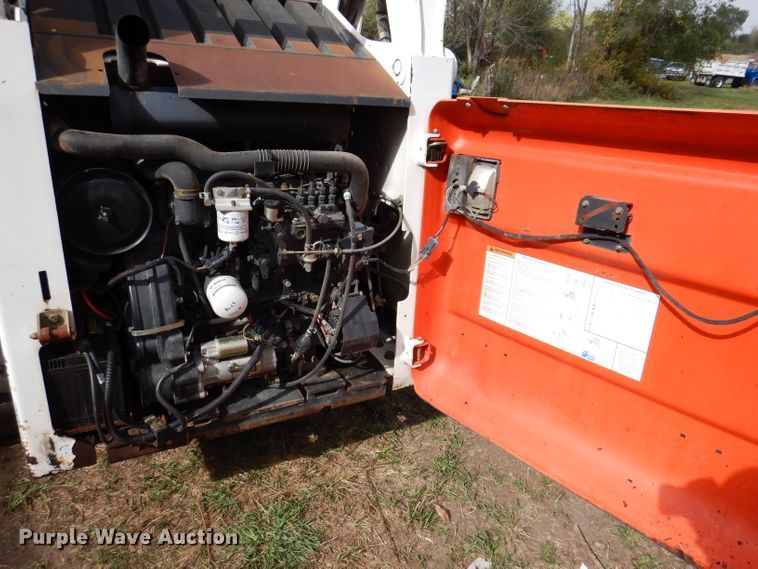 image for item KA9459 2002 Bobcat S250  skid steer loader