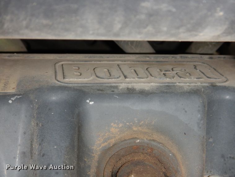 image for item KA9459 2002 Bobcat S250  skid steer loader