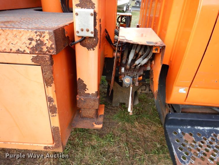 image for item KA9460 2006 GMC C5500  forestry bucket truck