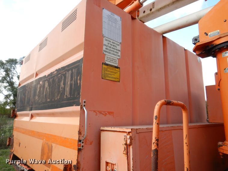 image for item KA9460 2006 GMC C5500  forestry bucket truck