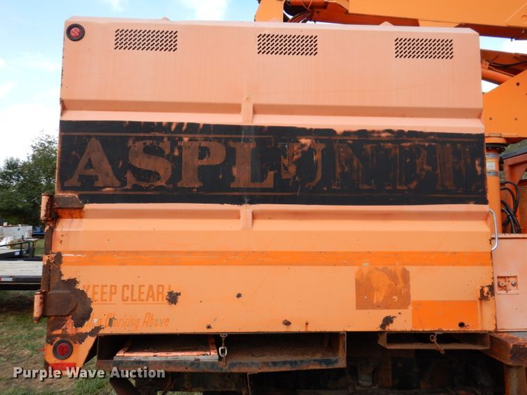 image for item KA9460 2006 GMC C5500  forestry bucket truck