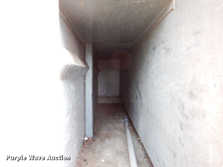 image for item KA9460 2006 GMC C5500  forestry bucket truck