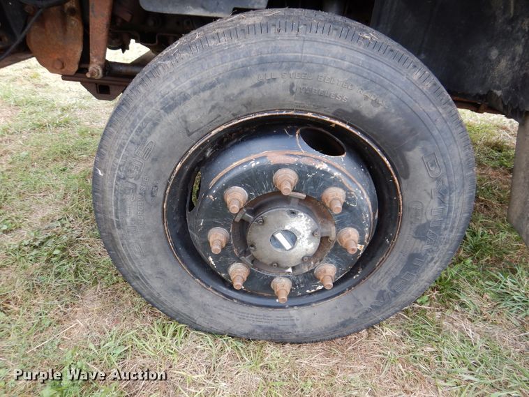 image for item KA9460 2006 GMC C5500  forestry bucket truck