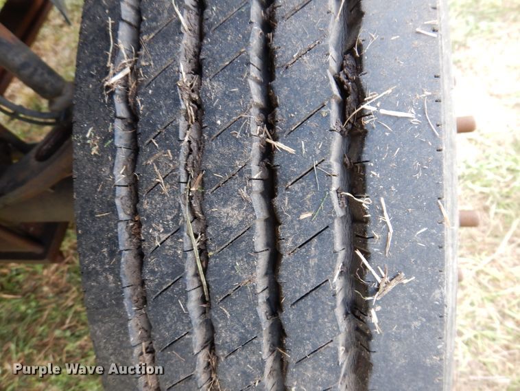 image for item KA9460 2006 GMC C5500  forestry bucket truck