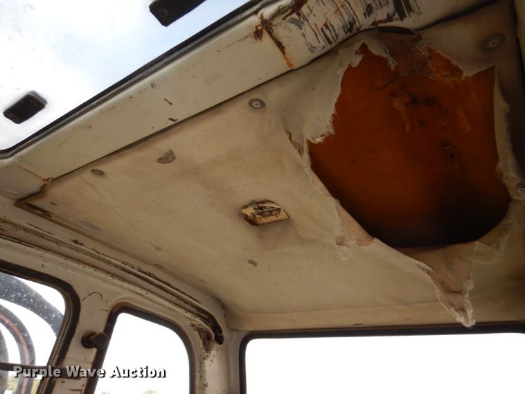 image for item KA9461 1994 Kobelco SK400LC-III  excavator