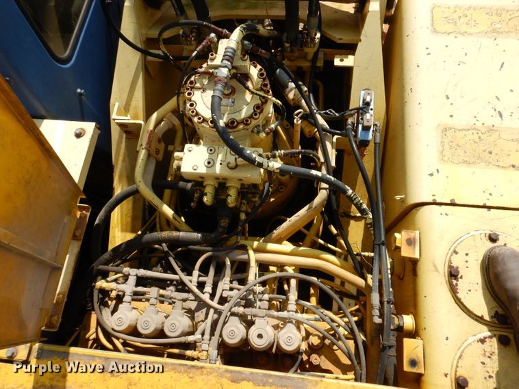 image for item KA9461 1994 Kobelco SK400LC-III  excavator