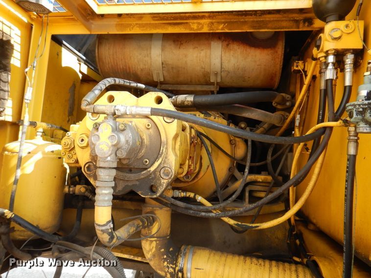 image for item KA9461 1994 Kobelco SK400LC-III  excavator