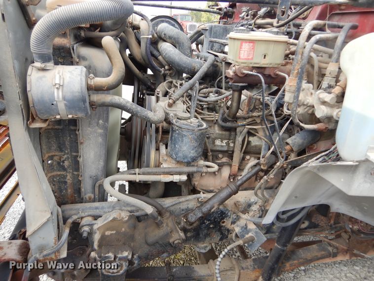 image for item KA9463 1993 Ford F700  utility / service truck