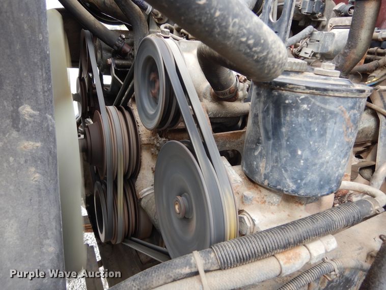 image for item KA9463 1993 Ford F700  utility / service truck