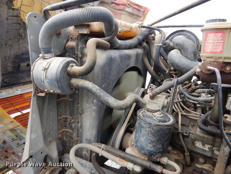 image for item KA9463 1993 Ford F700  utility / service truck