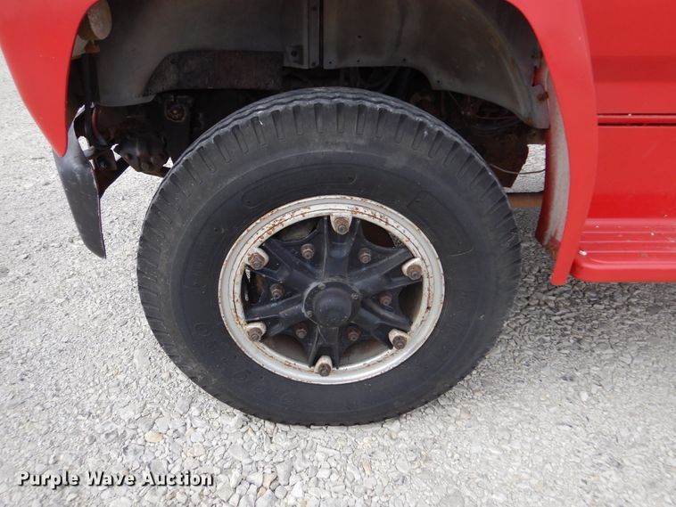 image for item KA9463 1993 Ford F700  utility / service truck