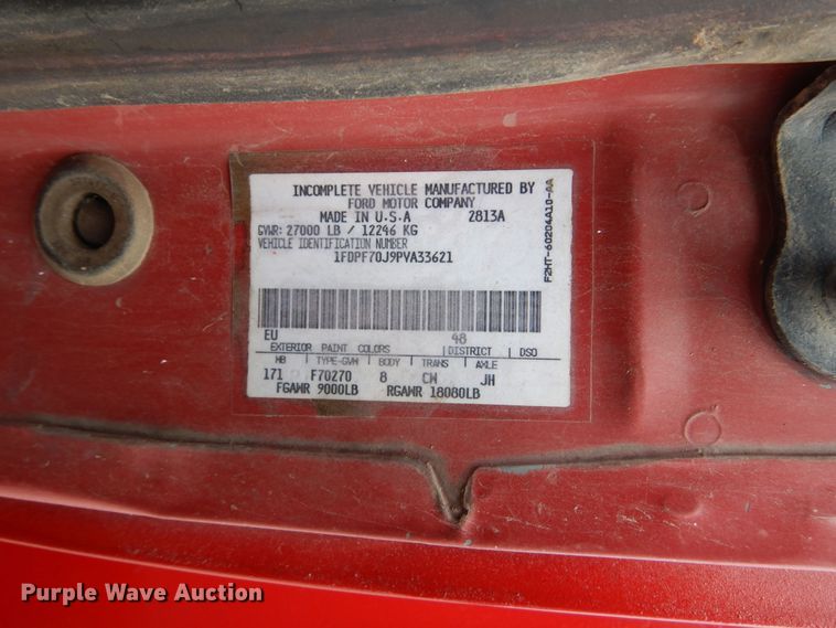 image for item KA9463 1993 Ford F700  utility / service truck