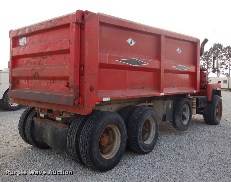 image for item KA9464 1990 Mack 600  dump truck